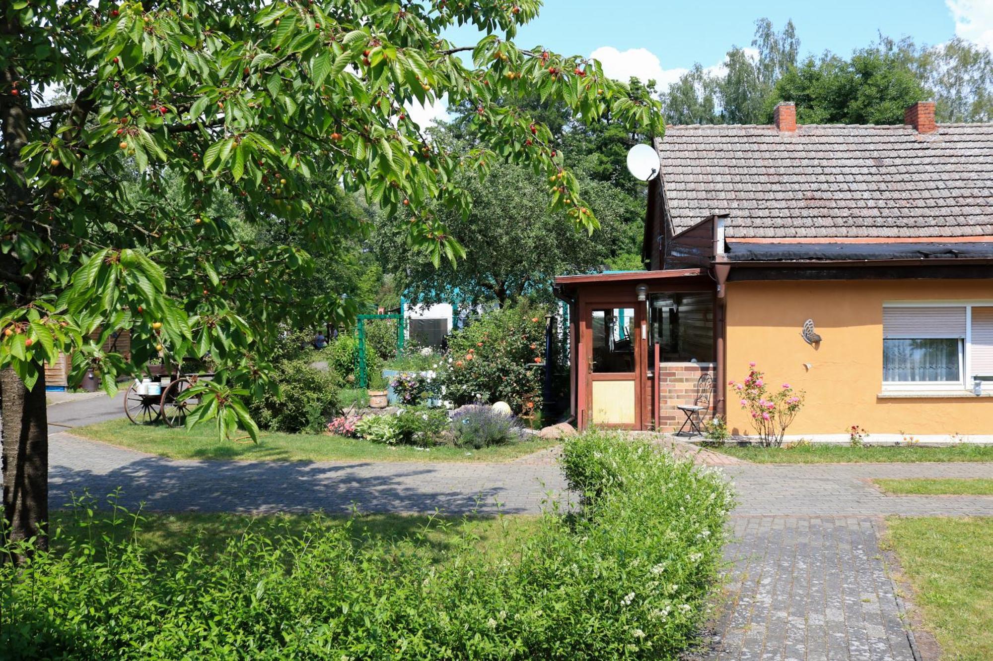 Gasthaus & Pension Am Kurfuerstendamm Burg  Extérieur photo
