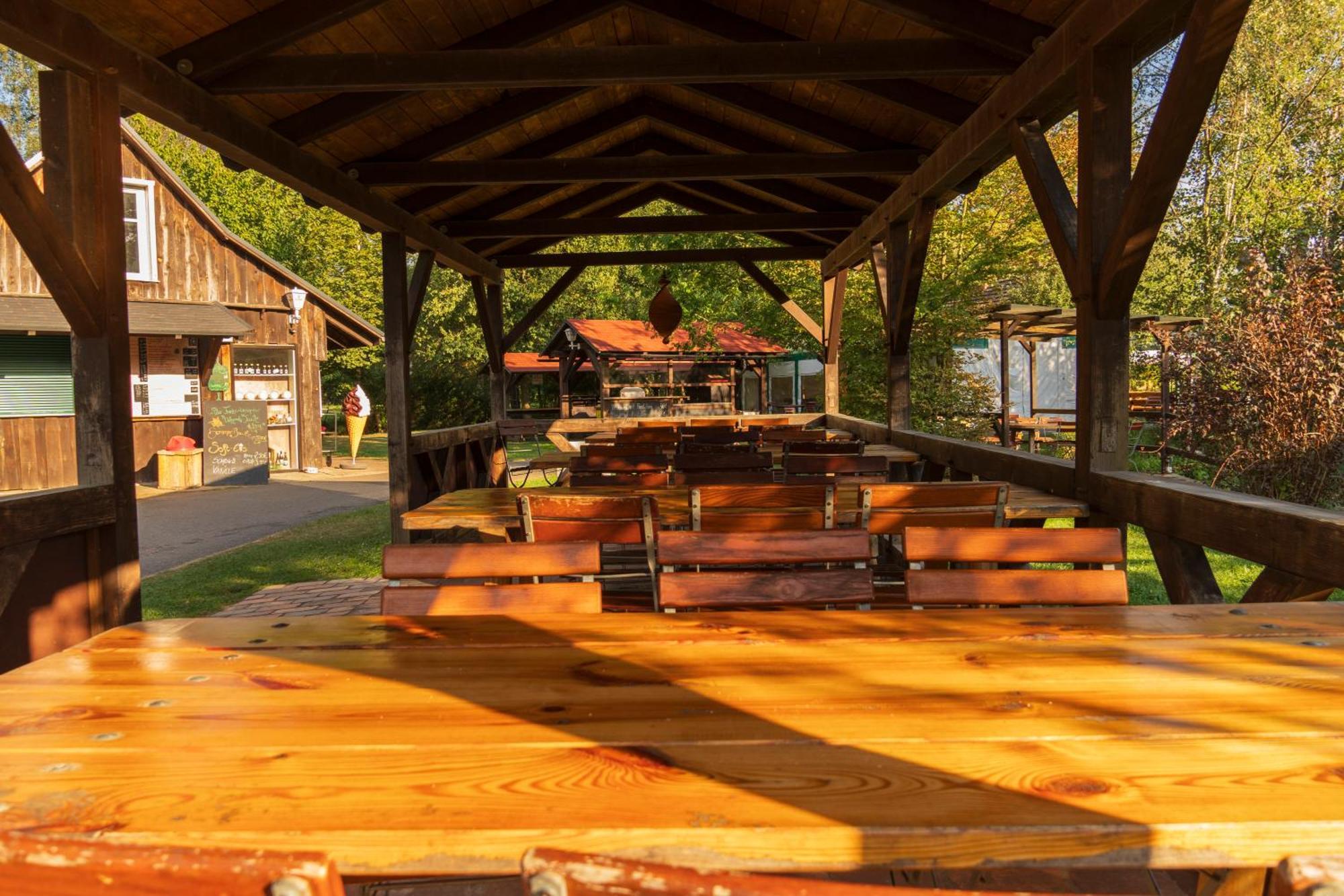 Gasthaus & Pension Am Kurfuerstendamm Burg  Extérieur photo