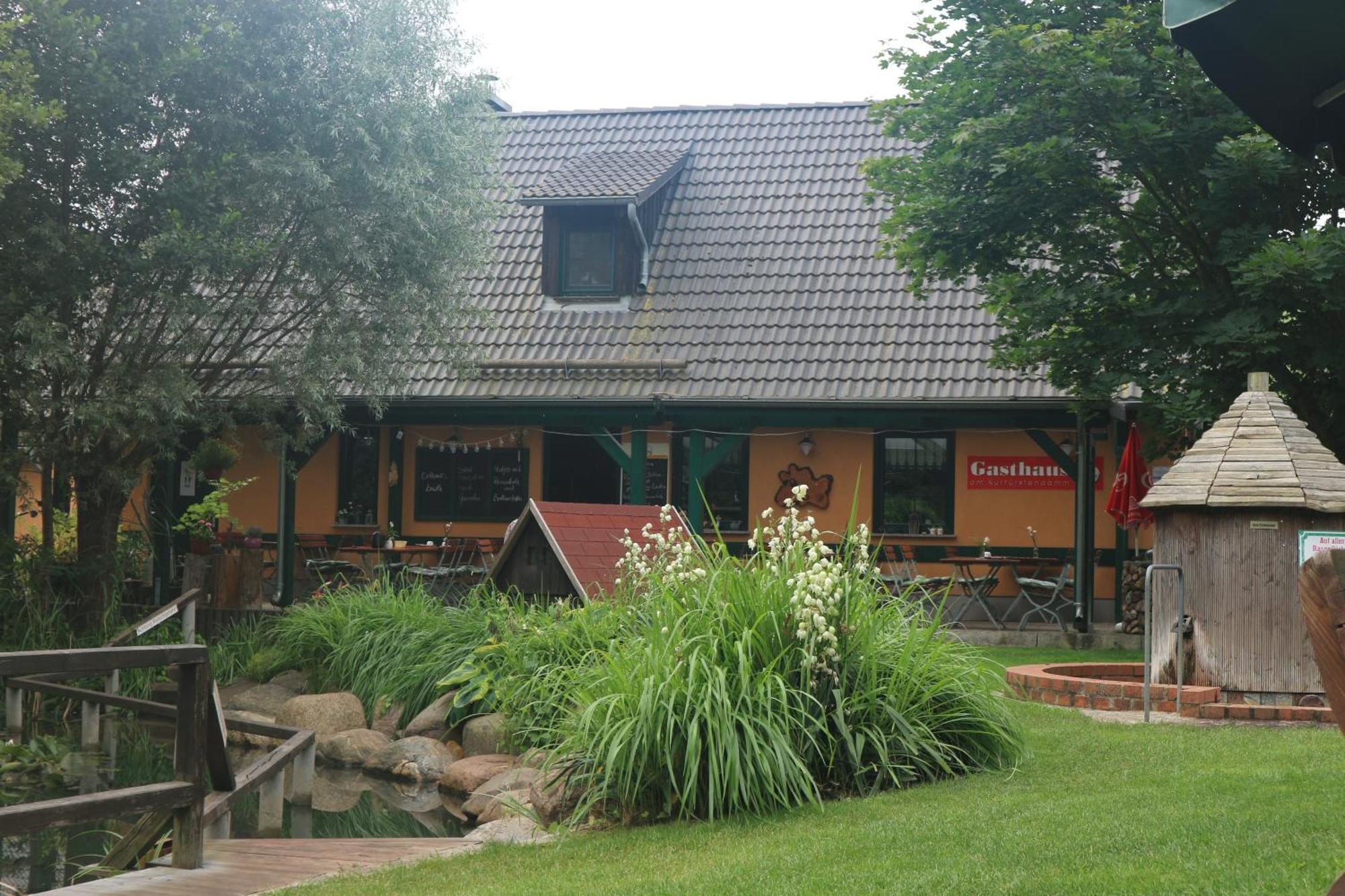 Gasthaus & Pension Am Kurfuerstendamm Burg  Extérieur photo