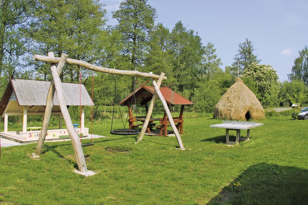 Gasthaus & Pension Am Kurfuerstendamm Burg  Extérieur photo
